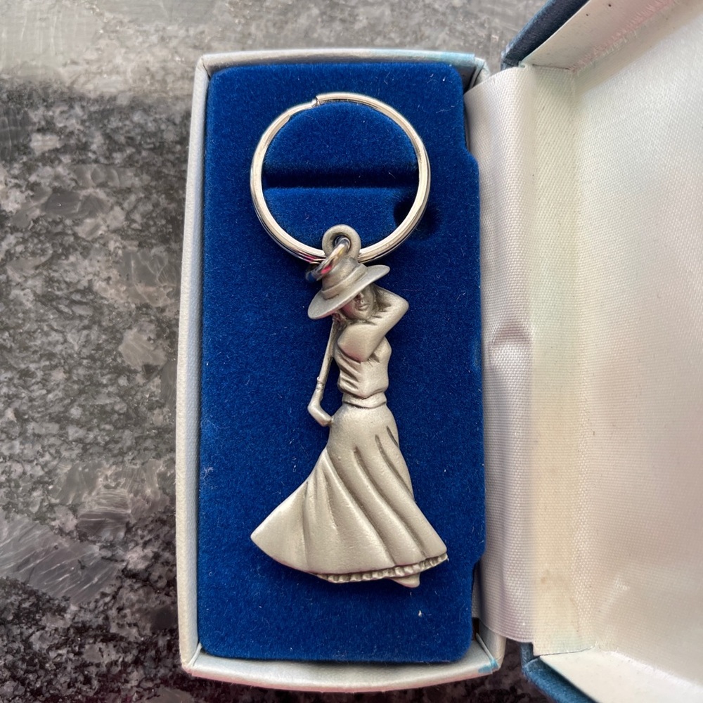 Vintage pewter Fort Lady Golfer key chain new in box very detailed